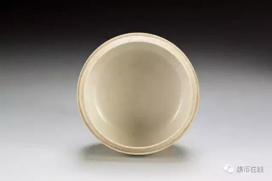 北宋·定窑“尚药局”款暗刻龙纹圆盖盒_手机新浪网