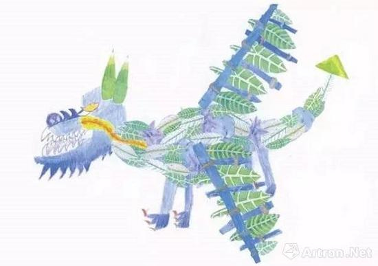 　　设计大赛共收到9000多幅作品，这是最终的获奖神龙——小女孩 Florence 画的 Fargesia 龙，来源：历史皇家宫殿官方 Twiiter。