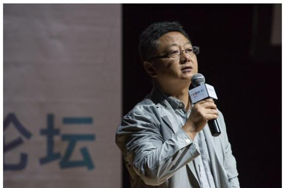 中央美术学院教授、建筑学院景观系主任，艺术介入联合发起人丁圆