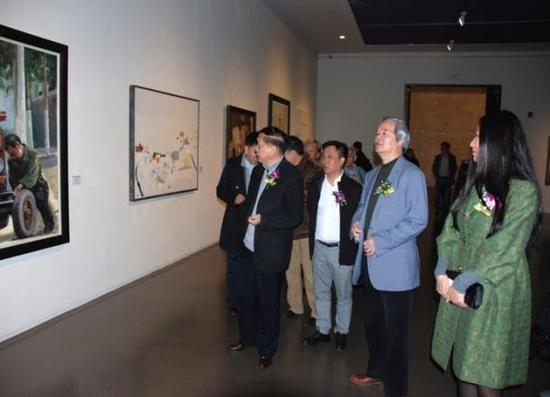 2013年在浦东新区举办的全国油画作品展