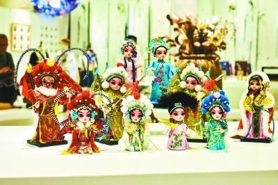 京剧文创系列产品。市文广新局供图