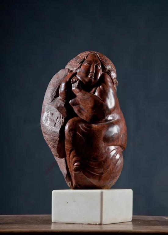 《唐女系列》之一 红卵石 24x16x13cm 1996年