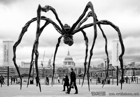 露易丝布尔乔亚，妈妈（Maman）