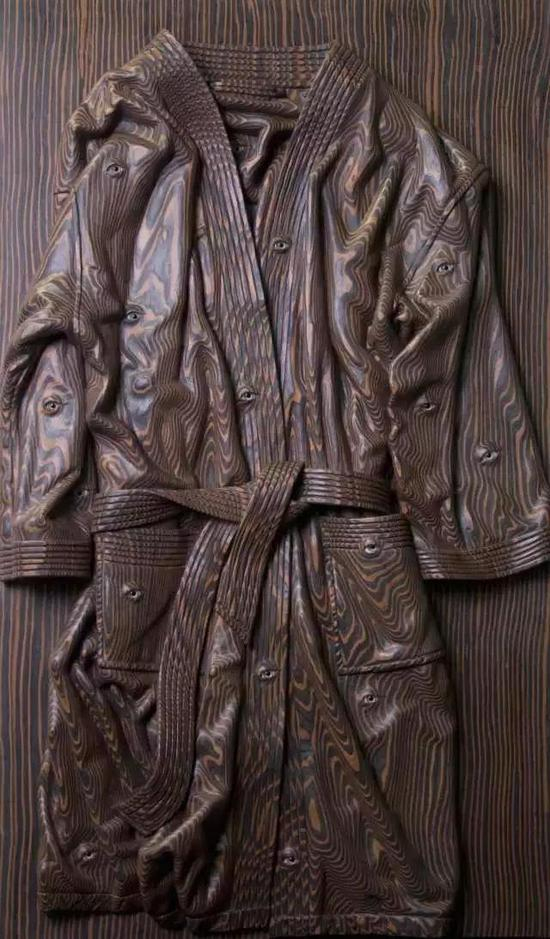 《失眠者》68×118×10cm 木、玻璃 &nbsp;2011年