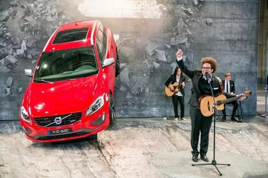 2014 VOLVO ART SESSION