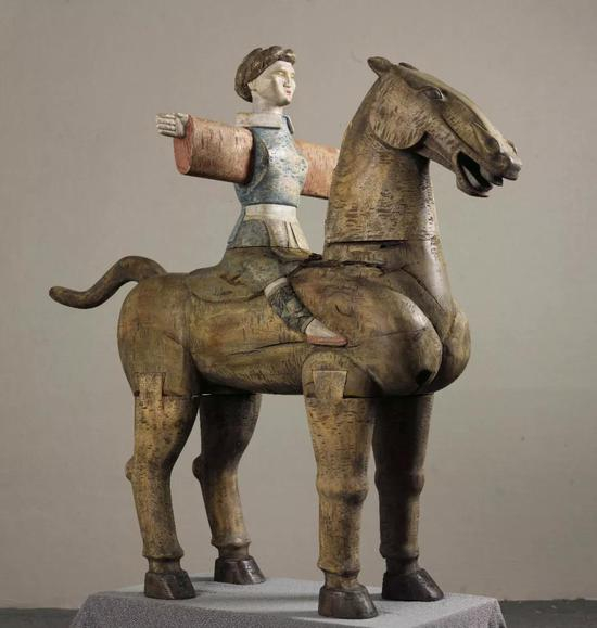 《苗山之后》规格：120cm*110cm*80cm材质：木创作时间：2016年
