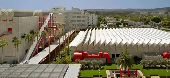 洛杉矶郡立美术馆（LACMA）官方网站“Transformation“页面