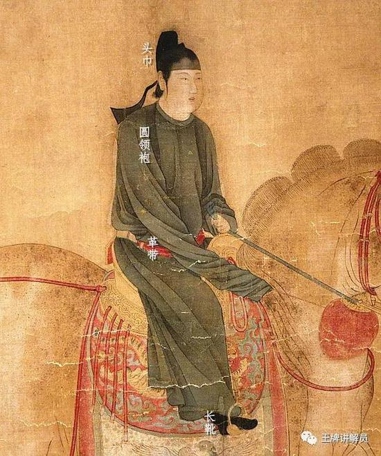 男子戴的不是帽子，而是头巾，学名幞头（幞音符）