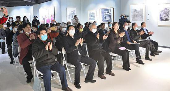 展览开幕现场