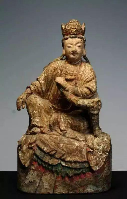 明早期 木胎髹漆水月自在观音
