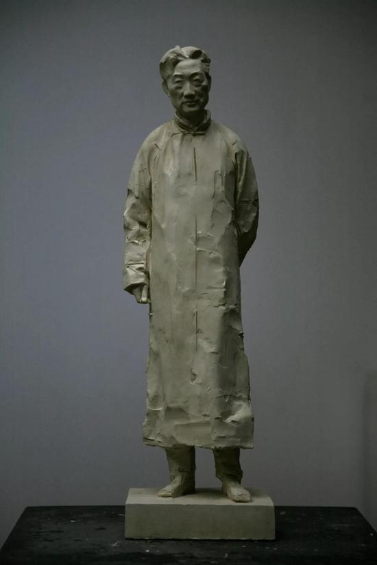 《徐悲鸿》铸铜，65x65x210cm，2008