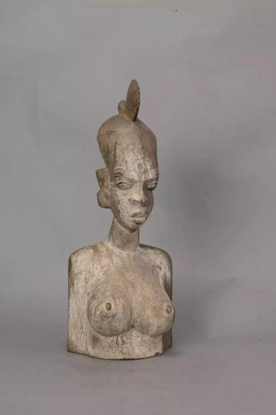 人像 佚名（科特迪瓦） 年代不详 40×16.4×15.2cm