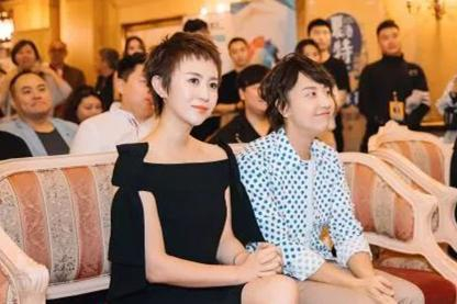 马丽、黄才伦出席开心麻花全球海外首演发布会