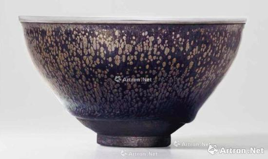 南宋时期的建窑“油滴天目”茶盌&nbsp; 1170万美元&nbsp;&nbsp;纽约佳士得2016年9月
