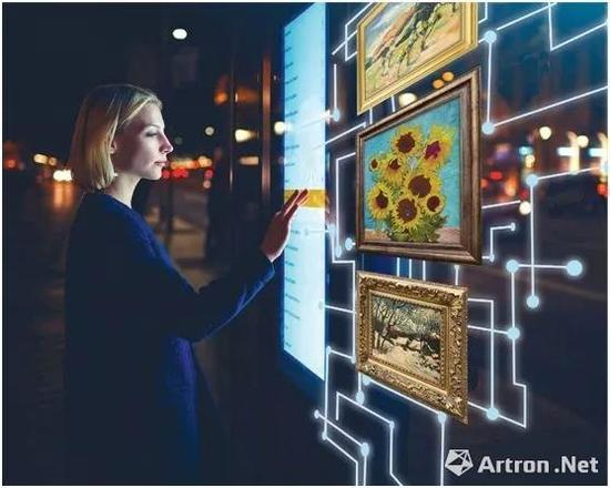 　　美国得梅因市交通管理局与得梅因艺术合作协会合作，在艾奥瓦州波克城的130个公交车站设立了“D-ART”数字艺术亭。