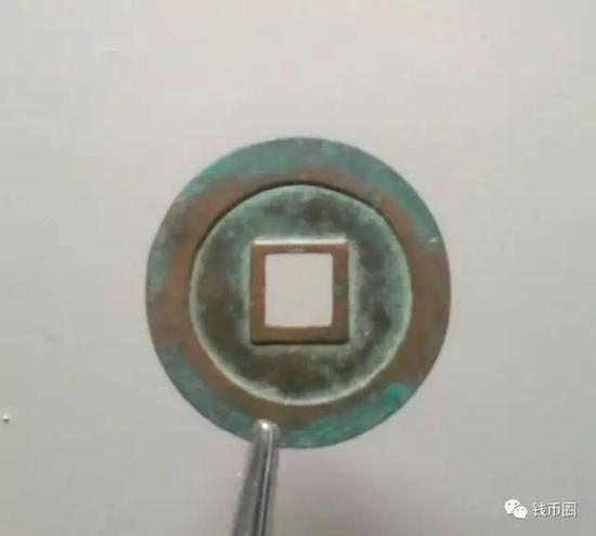 图2：元丰通宝折二阔缘母钱