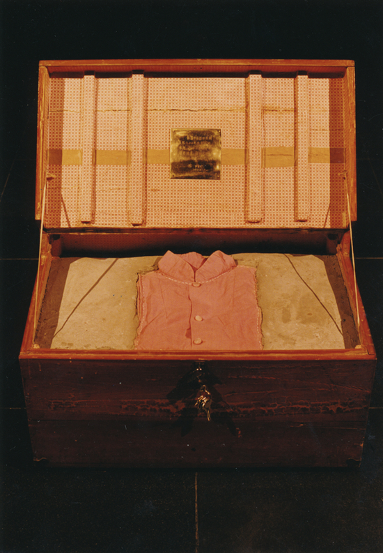 衣箱，1995年