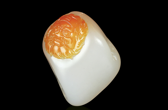 02592号拍品 新疆和田玉籽料钟馗
