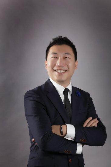  Liu Haoyang, Senior Director and Deputy Director