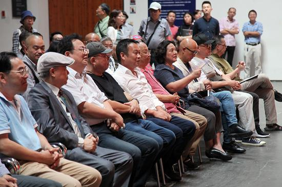 前排左起：韩利诚、许德民、孙佩梁、王远、王琛 、查国钧、张芝华、赵渭凉、童建颖、何伟&nbsp; 二排左起：吕嵘