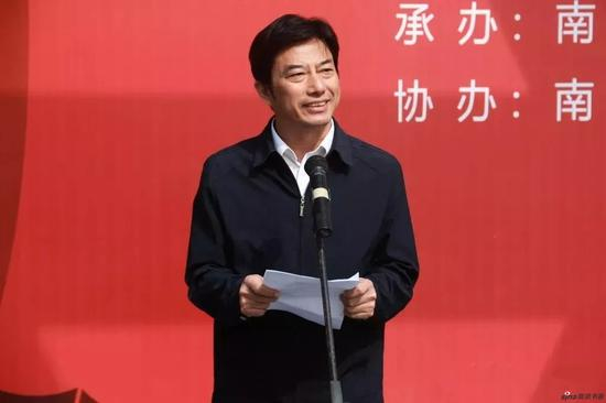 南通市文广新局党组书记、局长 徐国祥