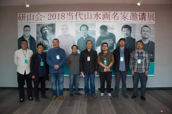左起：毕学军、房汉陆、明瓒、孙洪、刘祥莲、孙文科、邬建、周松