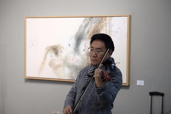 音乐家李宪现场小提琴演奏