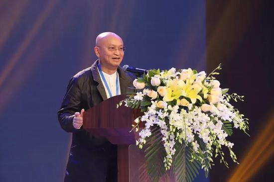 哈佛大学艺术学博士，中国教育部特聘“长江学者” 宁强