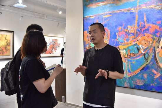 　　厦门大学艺术学院艺术管理教研室主任、硕士生导师，福建省美术家协会策展艺术委员会副主任兼秘书长钱陈翔博士接受采访