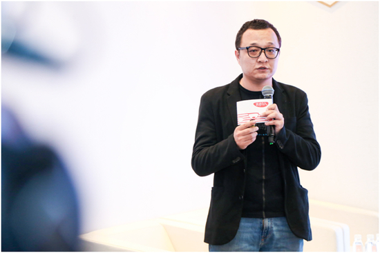 主持人，艺术介入策划总监段少锋
