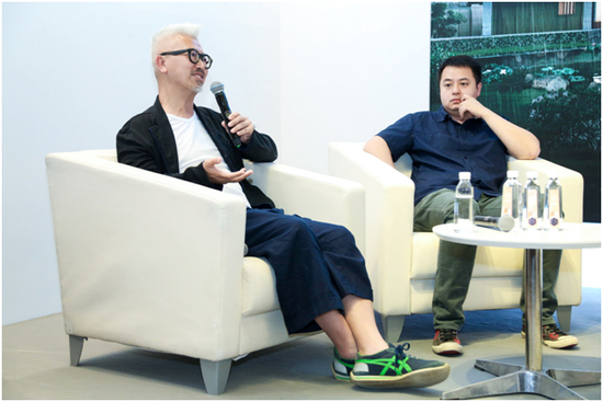 香港资深跨媒体创作人、饮食文化策展人欧阳应霁（左）