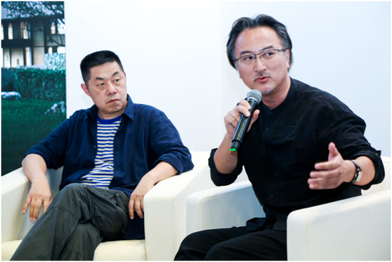 美籍华裔建筑师，Chiasmus建筑事务所创始合伙人兼主持建筑师柯卫（右）