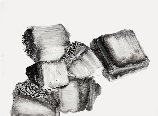　　黑鬼 水墨思维·天石·与时间有关吗？系列之二十八Ink and thinking。 Daysaway the stone.Related to timeSeries of 28。 2016