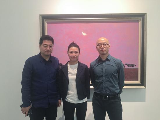 左一：李大钧、右一：艺术家袁元