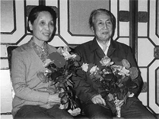 1988年的陆俨少与妻子朱燕因