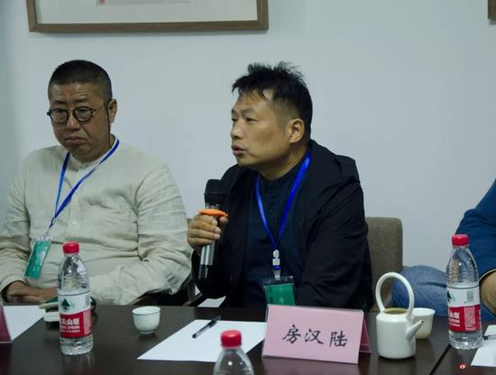 参展画家房汉陆先生发言