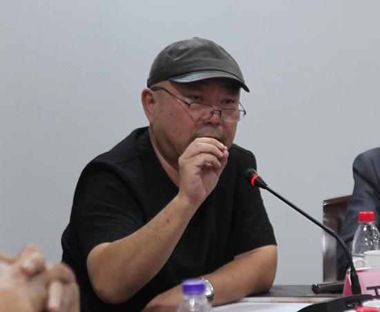 上海代表性抽象艺术家、华东师大博导、上海抽象画会副会长王远发言