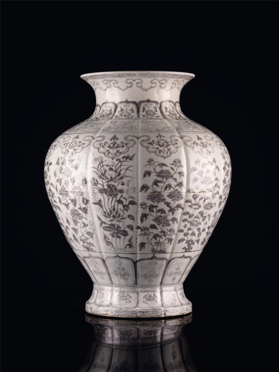 明洪武釉里红石榴尊亮相东正秋拍_手机新浪网 