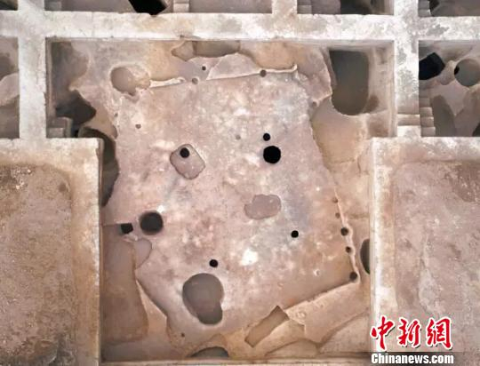 桃园遗址F2房址俯视全景。　山西省考古研究所提供　摄