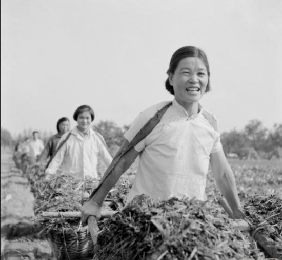 老照片六：70年代的中国农村