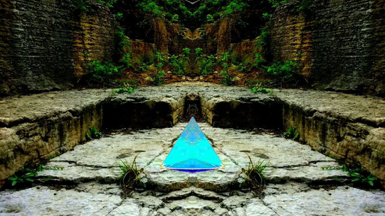 之之《七彩幻次元-圣殿的遗迹》