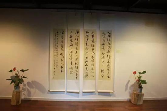 马世晓 王维《五绝》四首140×34.5cm×4 行草 2002年