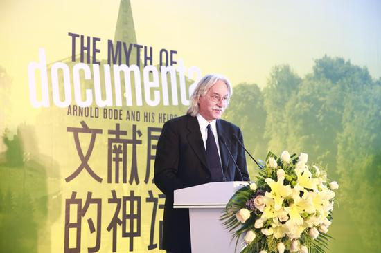 柏林自由大学文化与传媒学院院长、本次展览德方策展人克劳斯·西本哈尔（Klaus Max Siebenhaar）