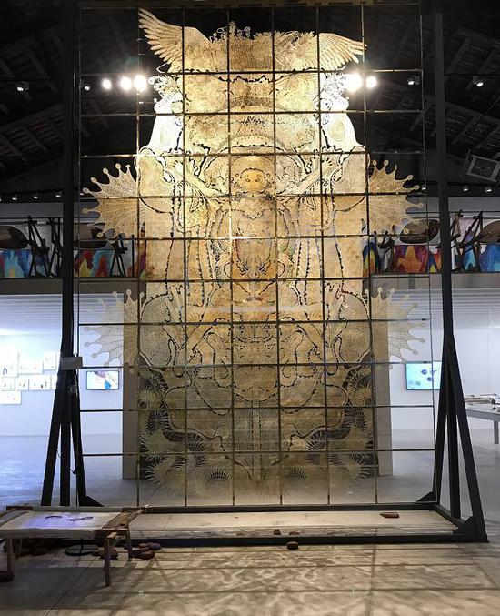 　　邬建安，《九重天》，皮影装置。图片：致谢威尼斯双年展中国馆