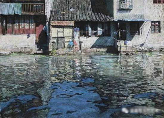 艺术家朱文林色粉作品《阳光下的老房子》