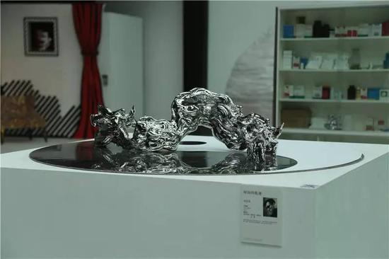 冯仕华《时间的轨迹》