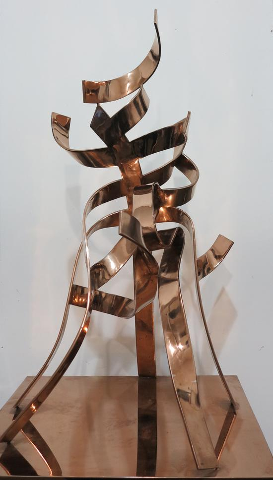 刘永刚《天降大杭》不锈钢镀钛，50x40x60cm ，2009