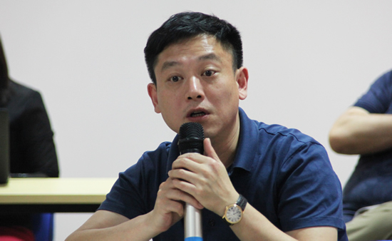 批评家何桂彦