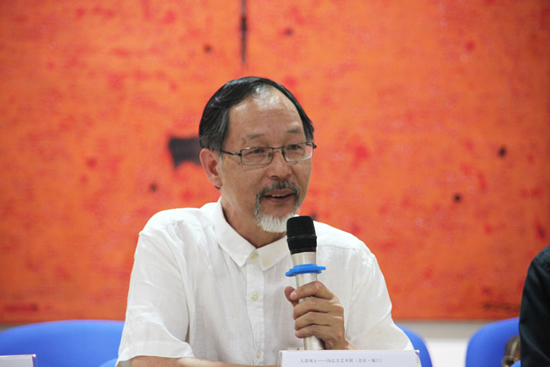 北京大学考古文博学院教授徐天进