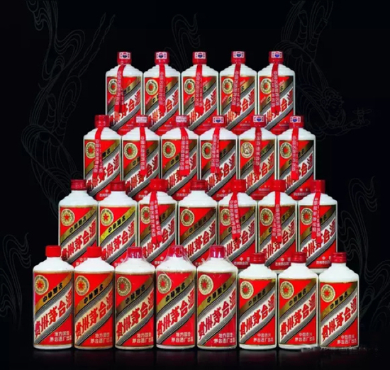 Lot。 3395 &nbsp;1982-2007年贵州茅台酒（26年垂直珍藏系列） 26瓶 &nbsp;包装盒21个 成交价：RMB&nbsp;345，000 